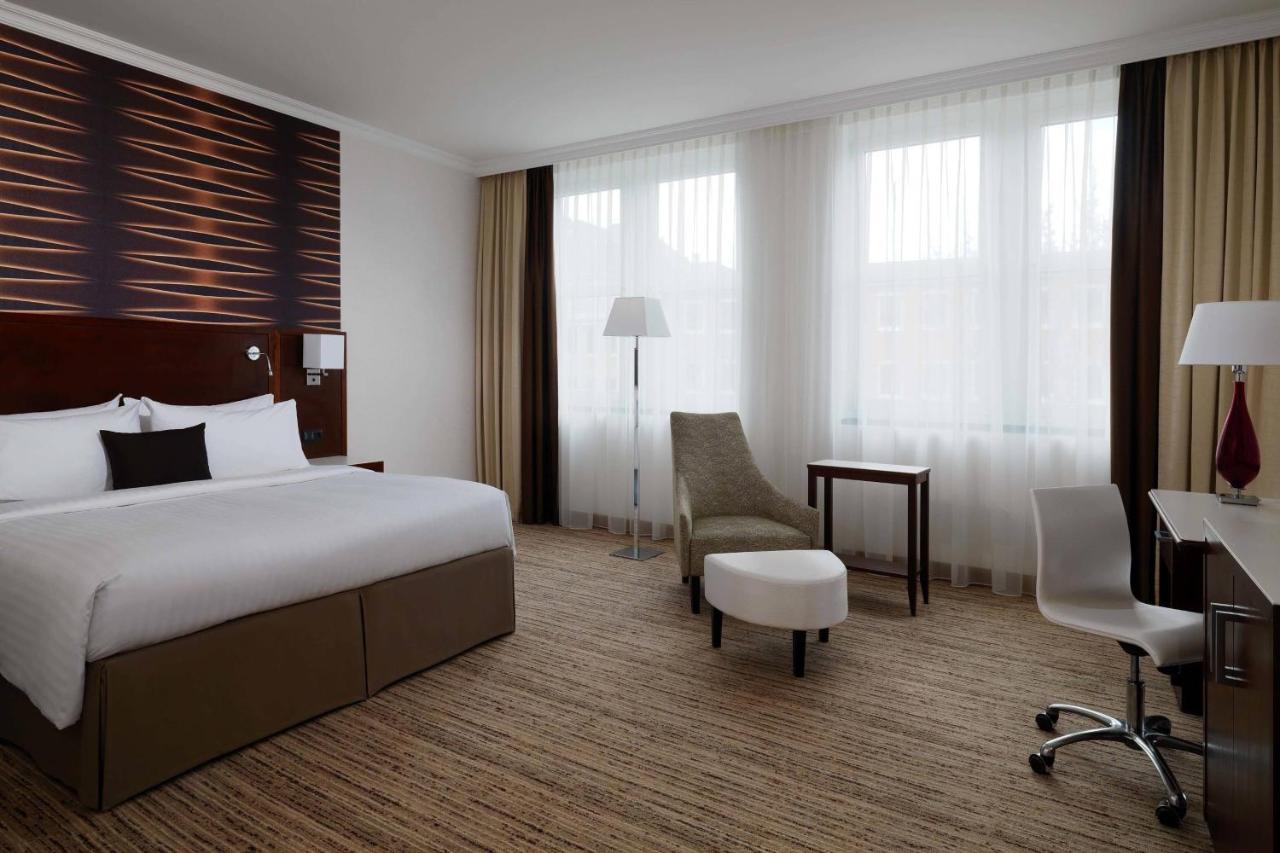 Grand Deluxe Larger Room King bed,1403943416:JPEG