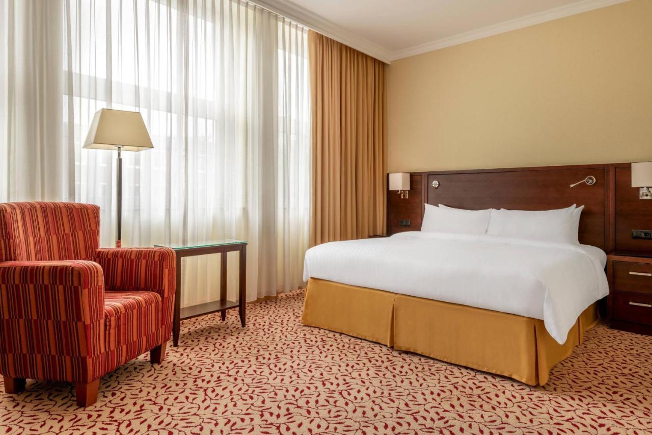 Deluxe King Room,1403943416:JPEG