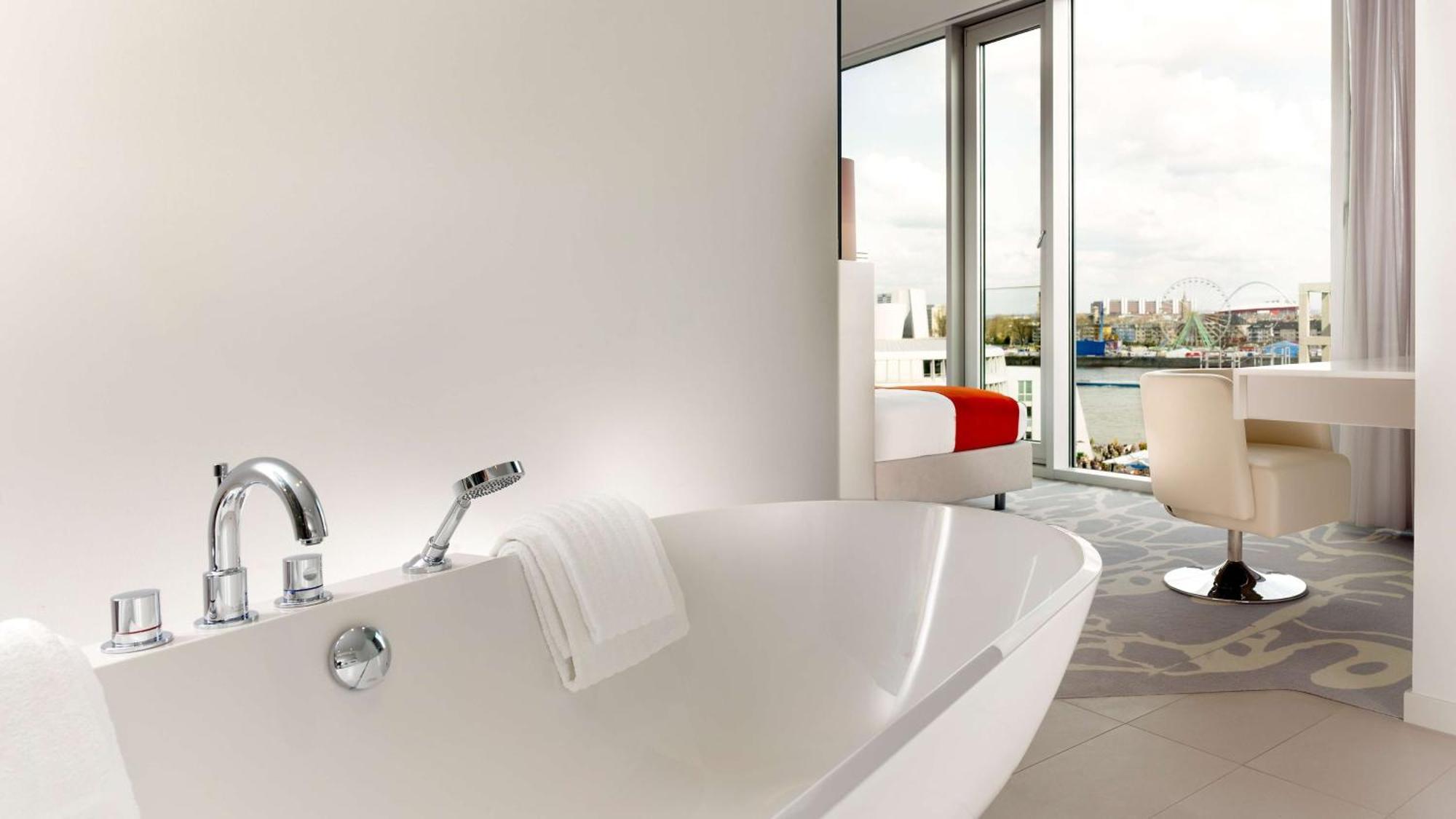 Art Panorama Suite