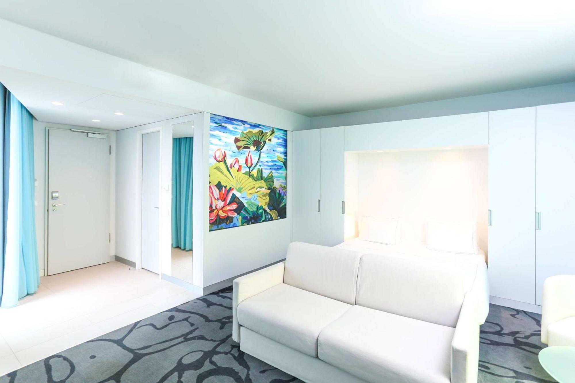Art Corner Room
