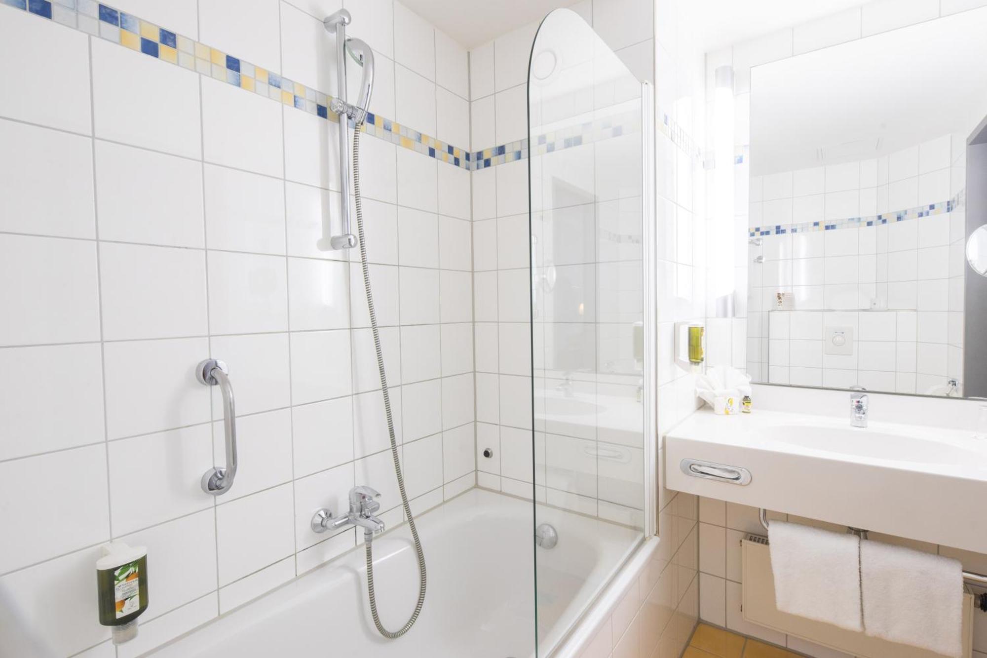 Business Zweibettzimmer mit Gartenblick und Parkplatz