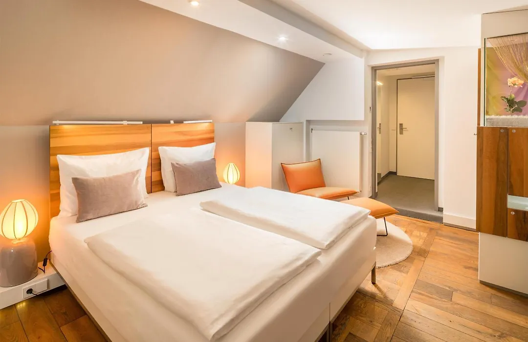 HOPPER Hotel St. Josef-1