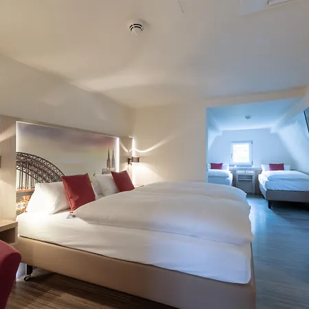 CityClass Hotel Caprice am Dom - Superior-3