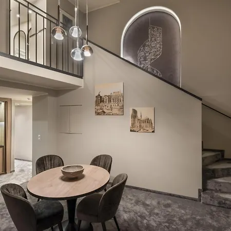 Wasserturm Hotel Cologne, Curio Collection By Hilton-3